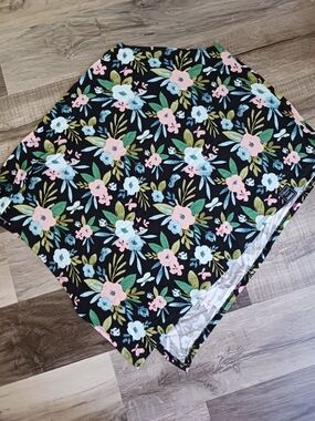 Milkmaid Goods Floral Black Knit Nursing Cover/ Shawl